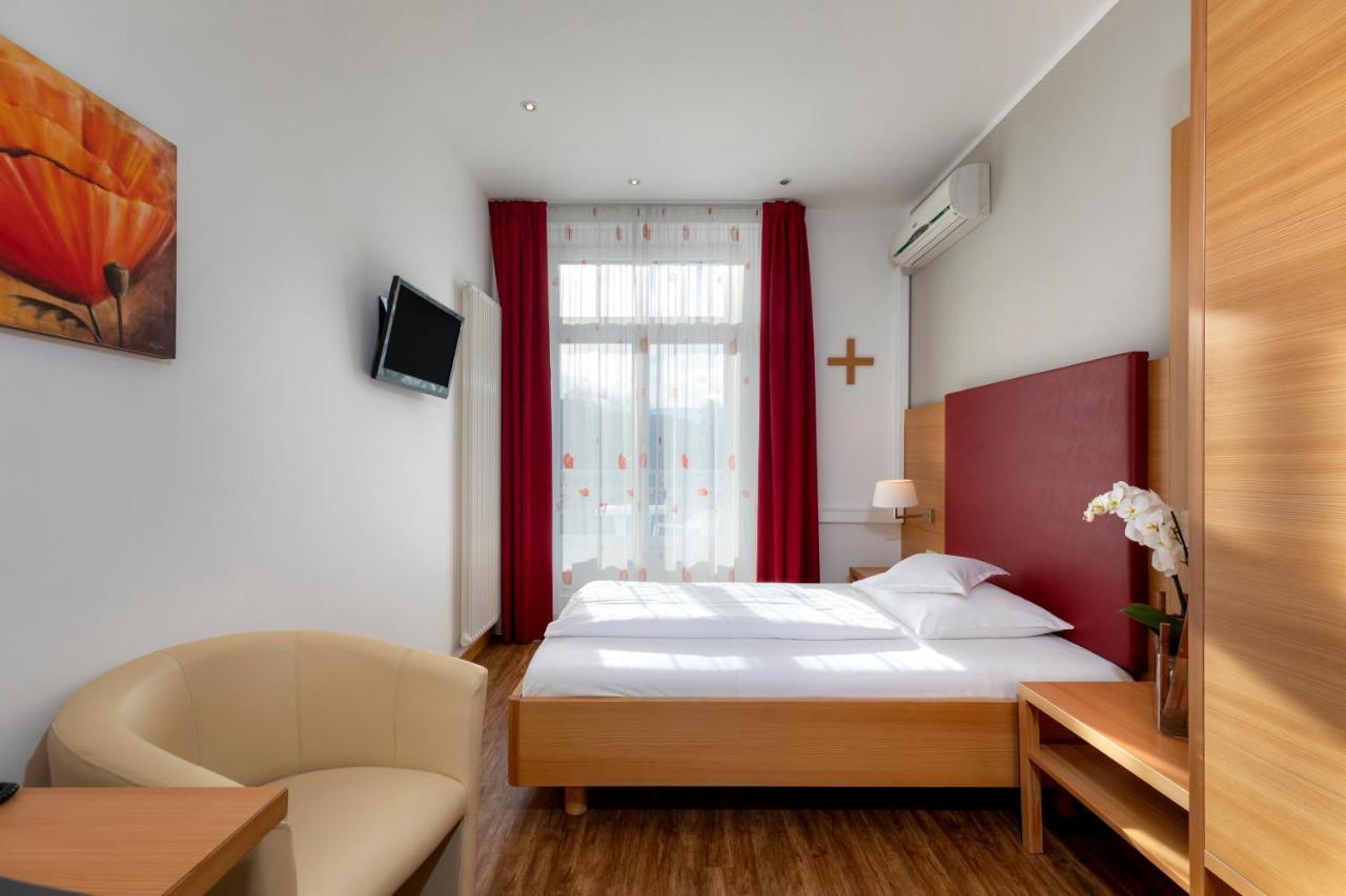 Hotel Kolping Merano Exterior photo